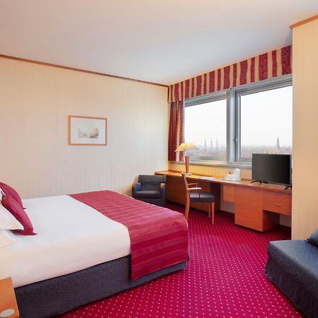 Crowne Plaza Milan Linate By Ihg Otel San Donato Milanese Dış mekan fotoğraf