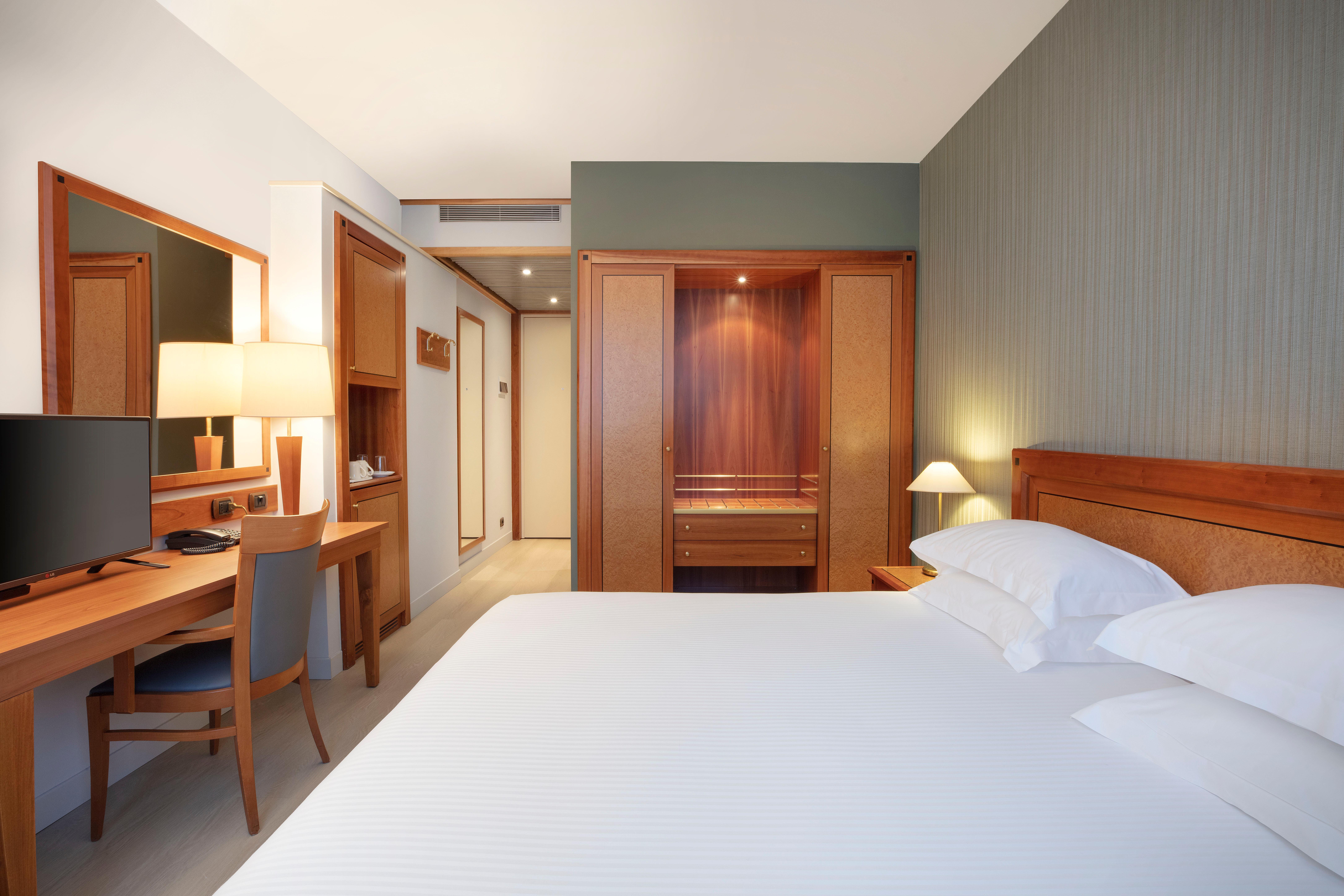 Crowne Plaza Milan Linate By Ihg Otel San Donato Milanese Dış mekan fotoğraf