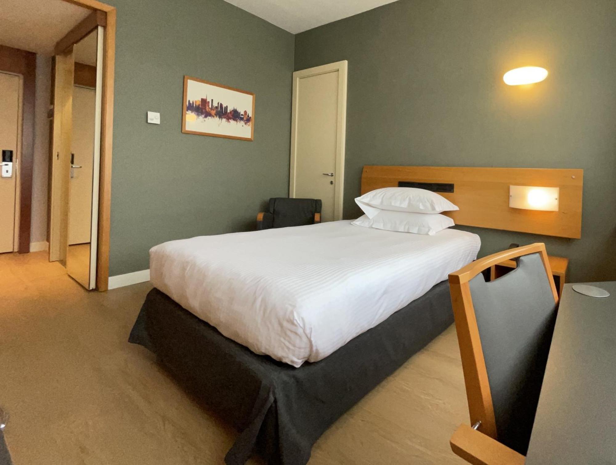 Crowne Plaza Milan Linate By Ihg Otel San Donato Milanese Dış mekan fotoğraf
